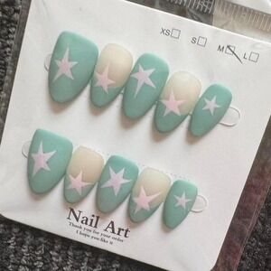 Seafoam Star Nail Set – Pre-Designed Press-On Calm‎